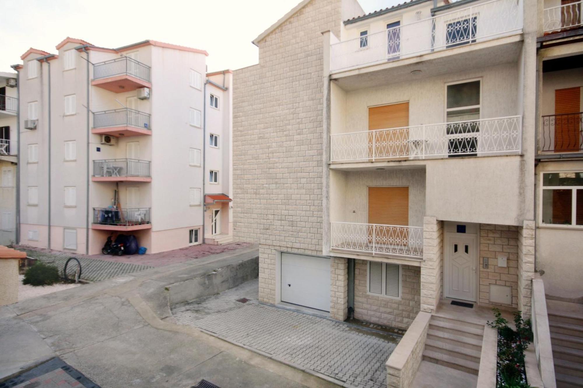 Apartments By The Sea Duce, Omis - 5973 Omiš Exterior foto