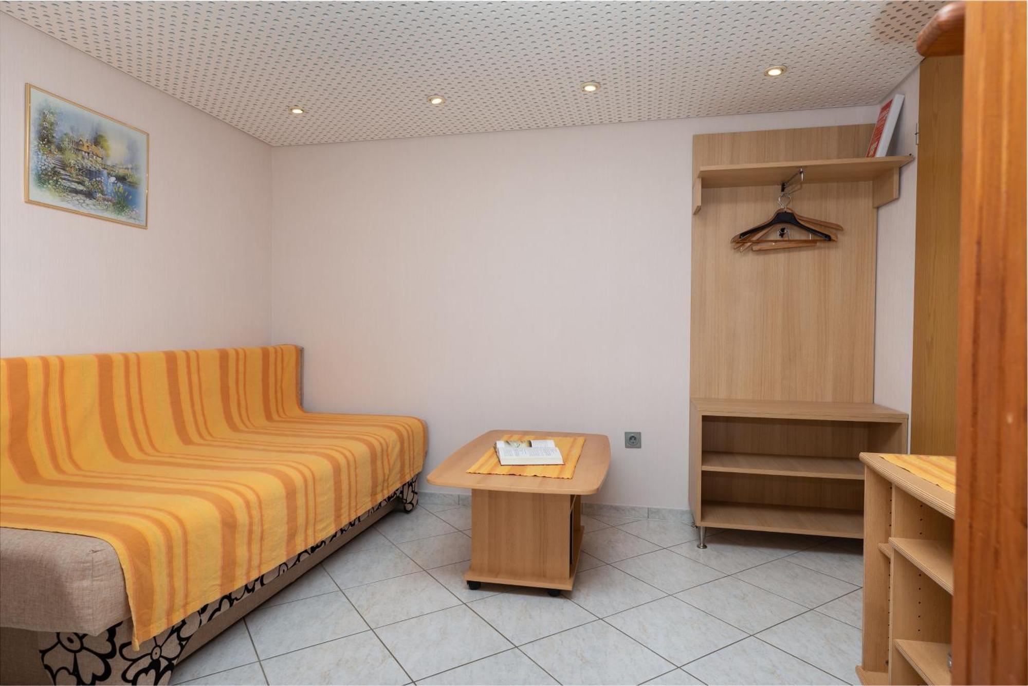 Apartments By The Sea Duce, Omis - 5973 Omiš Exterior foto